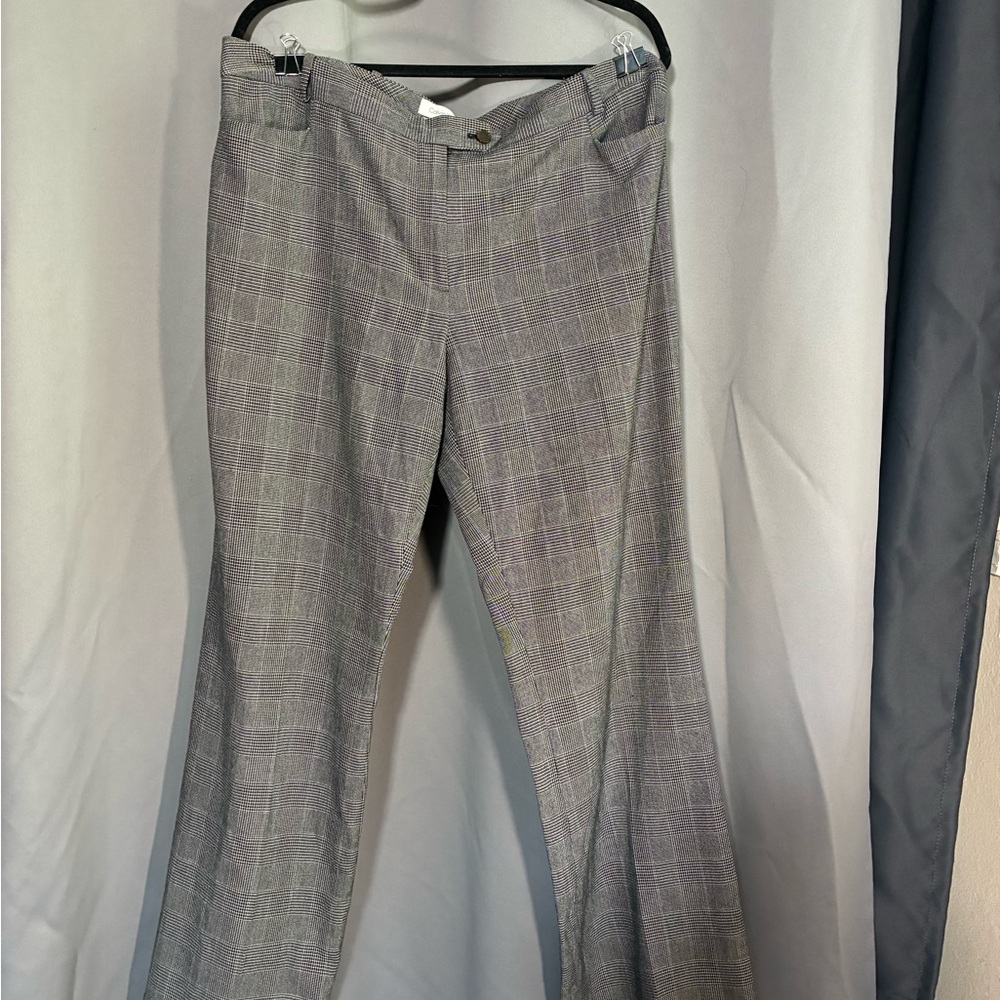 Calvin Klein Men's Gray Checkered Dress Pants